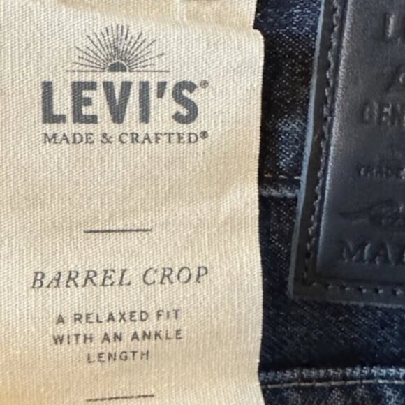 Levi's Women Made and Crafted Barrel Crop Relaxed Fit Ankle length NWT Size 31 - Picture 9 of 14
